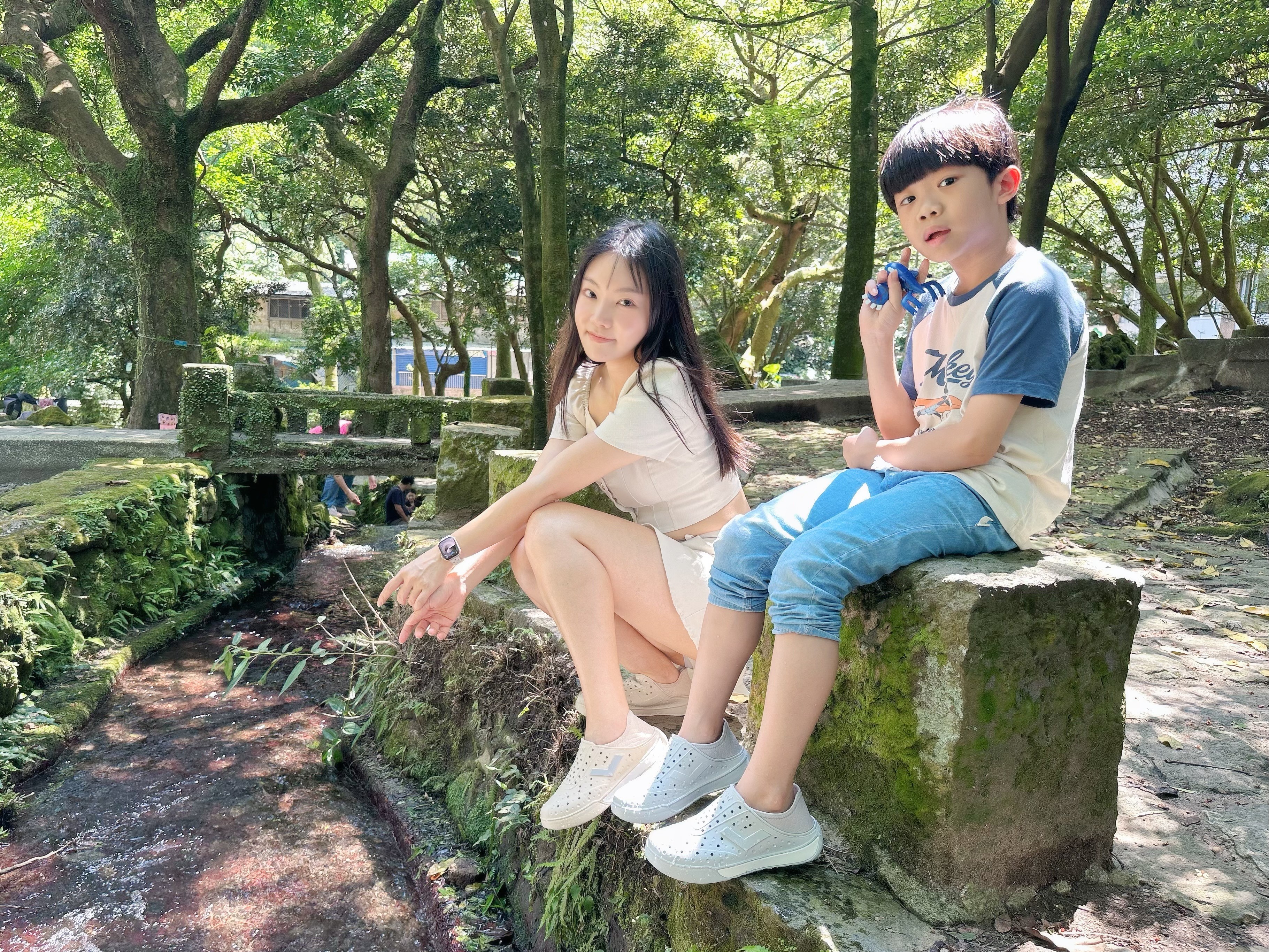 【洞洞鞋穿搭分享】夏天露營新寵兒！PONY洞洞鞋評價大公開｜